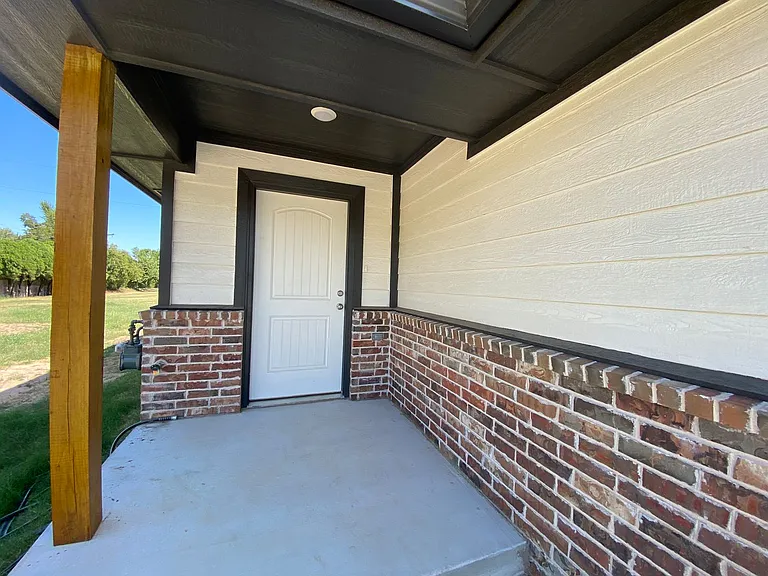 5220 Oakwood Villas Ct — Photo 3