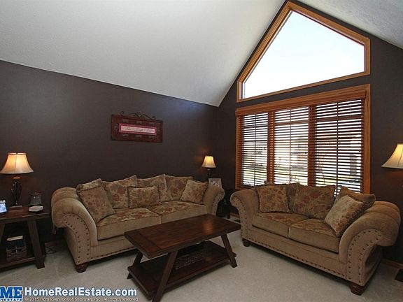 3rd image of 7425 S 48th St