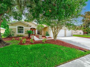 1610 Stetson Dr, Zephyrhills, FL 33543