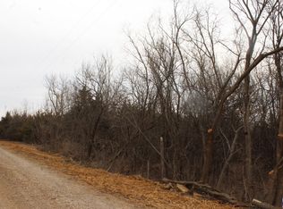 7499 Lakeview Rd, Meriden, KS 66512