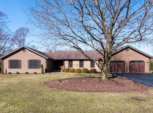 928 Glen Oak Dr, Dundee, IL