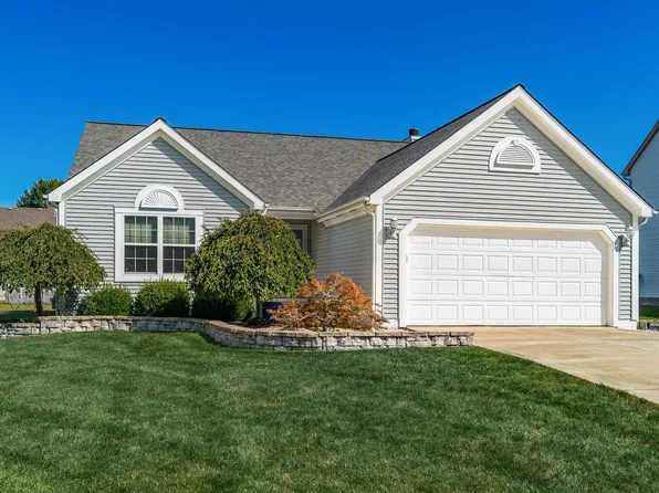 1489 Royal Oak Dr, Lewis Center, OH 43035