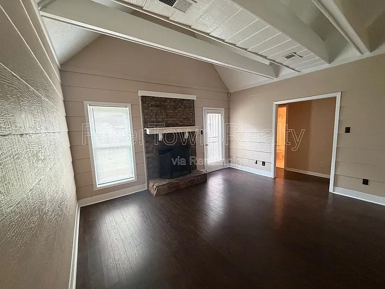 5303 Sunray Dr — Photo 2