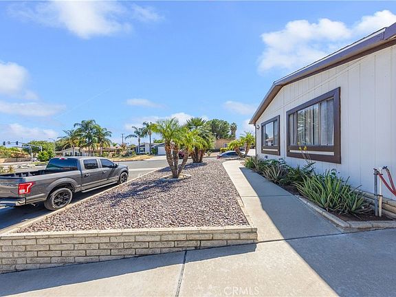 4th image of 602 Roadrunner Way