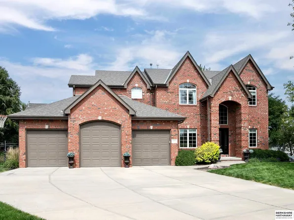 2808 N 170th Cir, Omaha, NE 68116