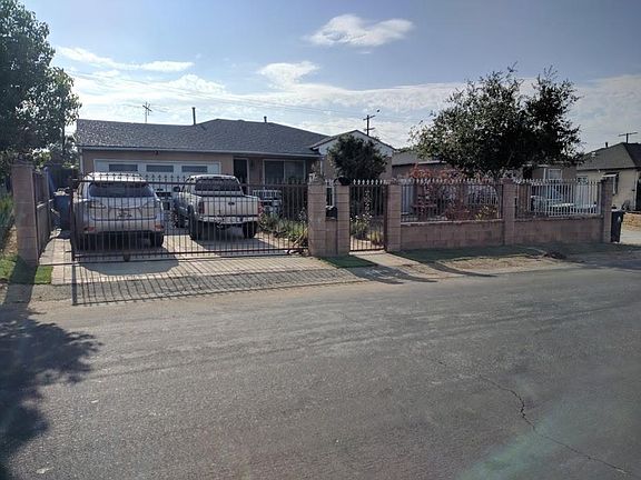 Front of home (your entrance is on the right of the house)