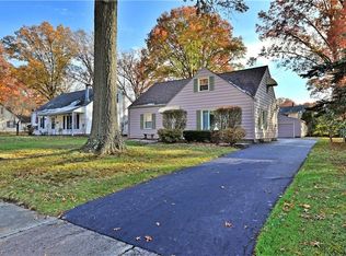 1554 Maplewood St NE, Warren, OH