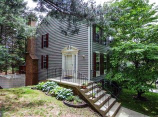 1510 Autumn Ridge Cir, Reston, VA 20194