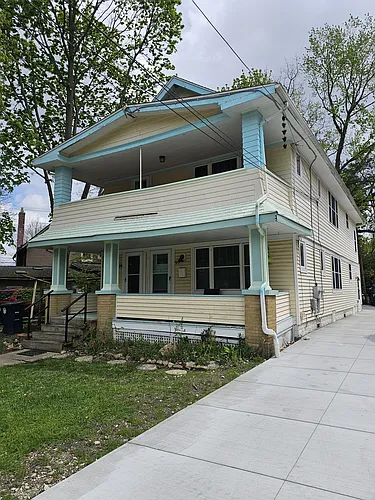 99 Hawthorne Ave #UP Photo 1