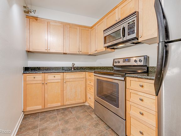 4th image of 300 N State St APT 2424