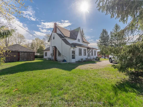 10 McKenzie St Unit A, Tillsonburg, ON N4G 2E6