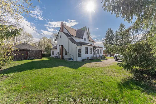 10 McKenzie St #A Photo 1