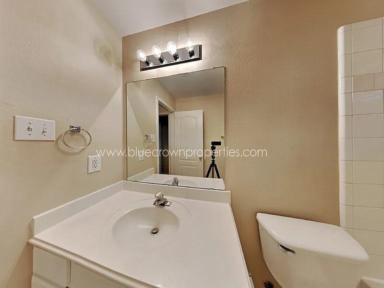 11364 Lockshire Dr — Photo 11