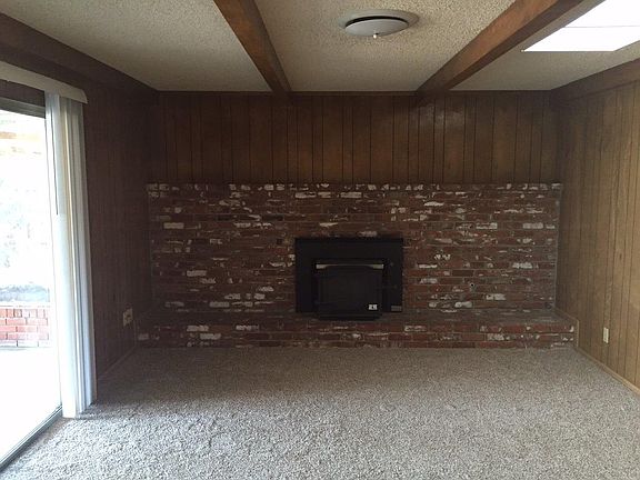4th image of 4826 E Weldon Ave