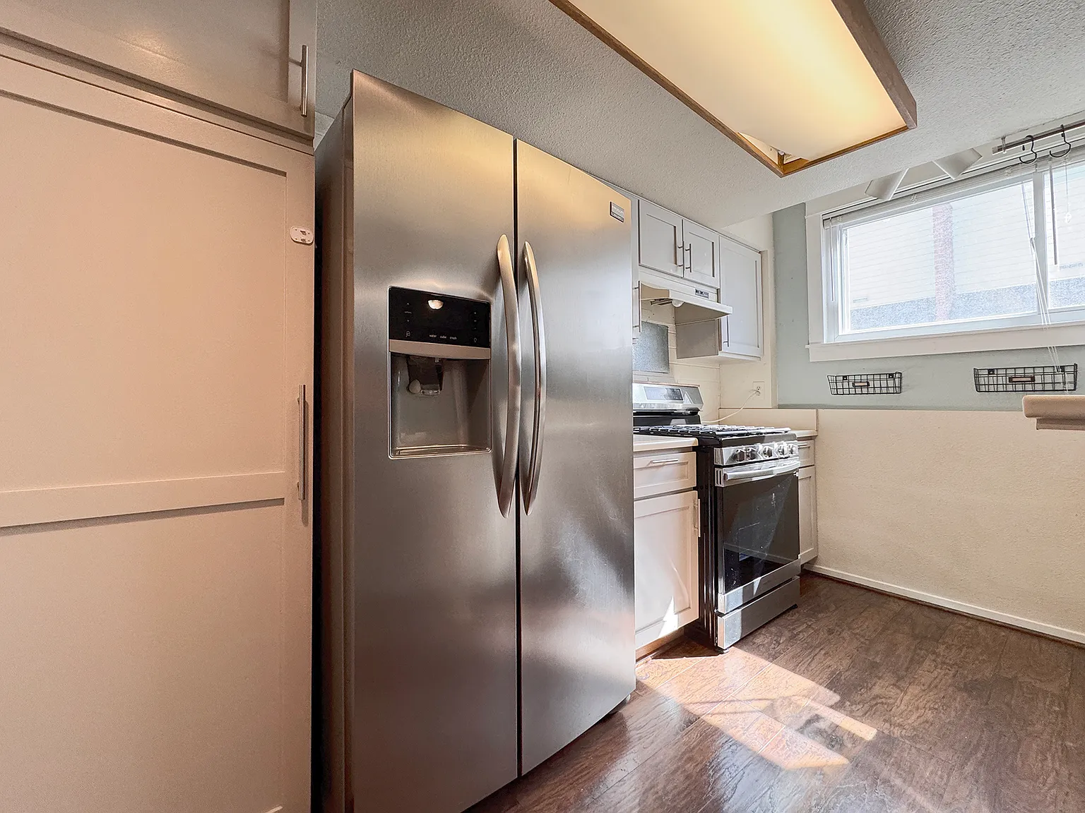 2 bed, 1.5 bath, 1185 sqft, $2,595 — Photo 4