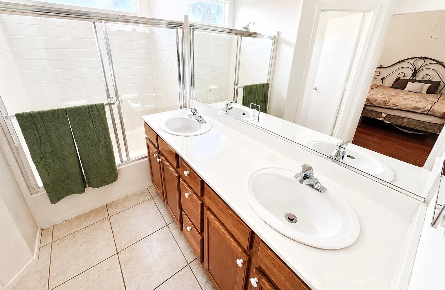 4 bed, 2.0 bath, 1410 sqft, $750 — Photo 3