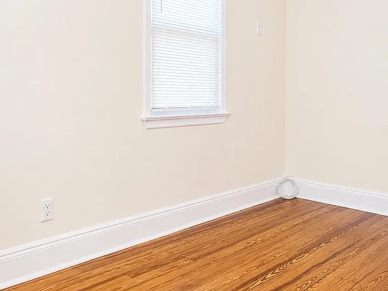 40 Humphrey Ave #2 — Photo 10