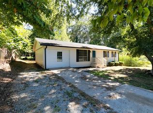 98 Belk Rd, Newnan, GA 30263