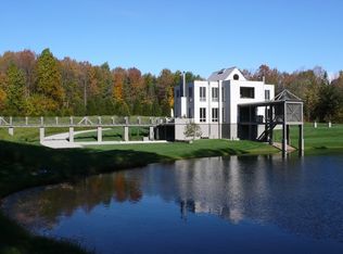 2524 Main St, Peninsula, OH 44264