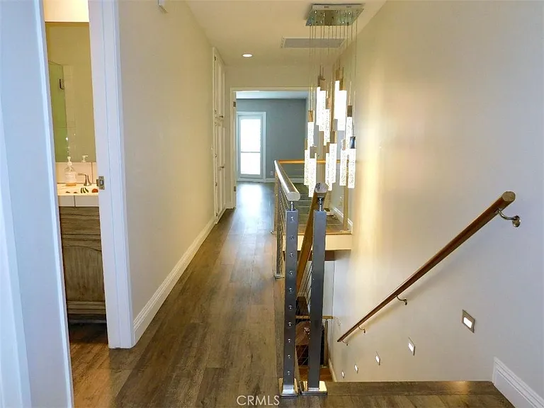 814 Cliff Dr — Photo 24