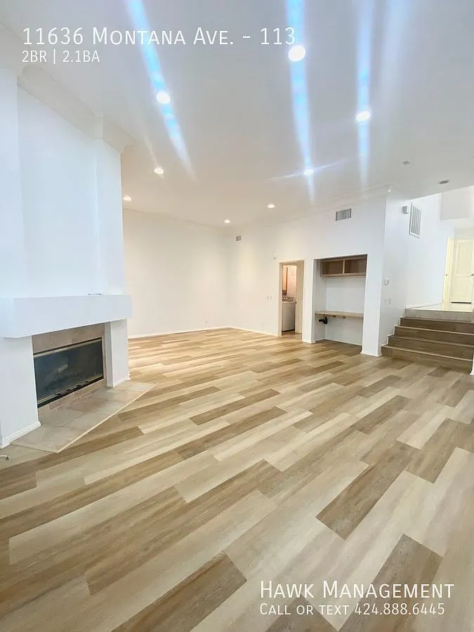 Spacious 2-Bedroom Condo in the Heart of Brentwood — Photo 2