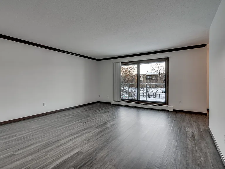 Shelard Village Apartments — Photo 23