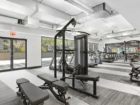 555 Waverly Avenue image 15 of 24