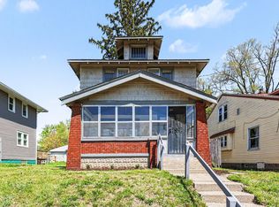 1047 Oakdale St SE, Grand Rapids, MI 49507