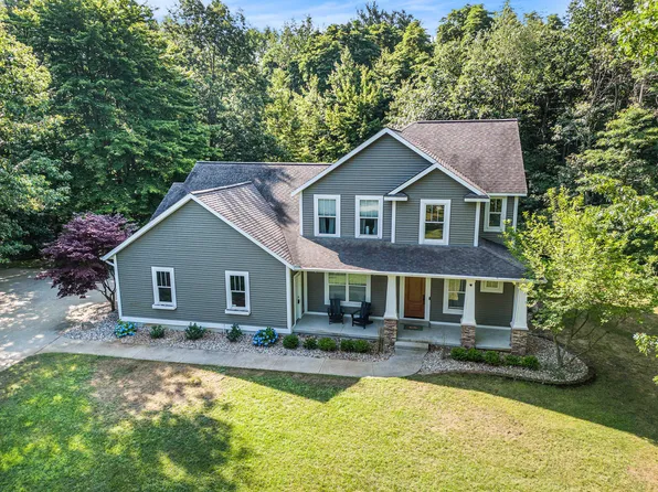 16659 Adler Dr, West Olive, MI 49460