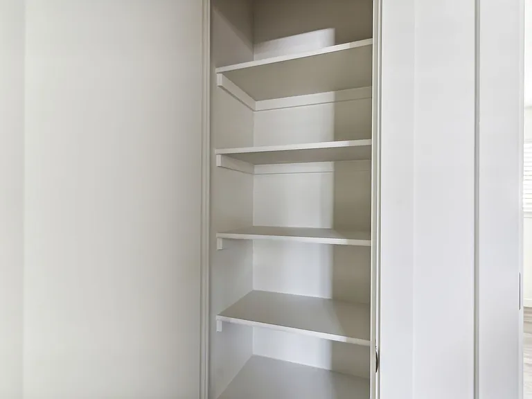 Midland Apartments — Photo 12