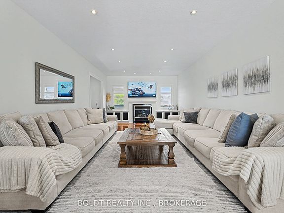 4th image of 1504 Upper Sherman Ave