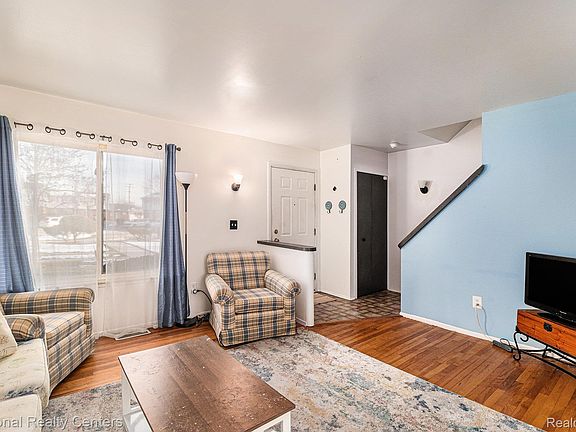 3rd image of 27809 Eastwick Sq