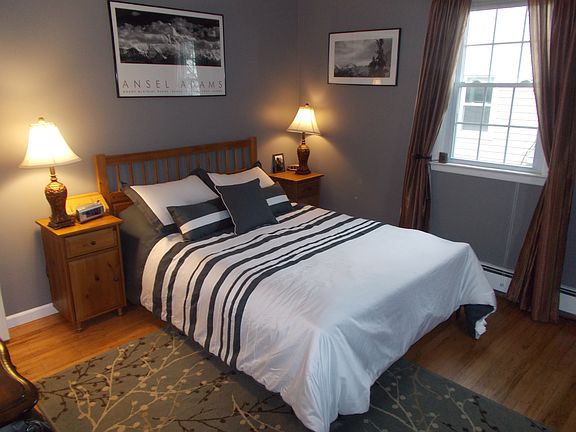 Bedroom 1- main floor