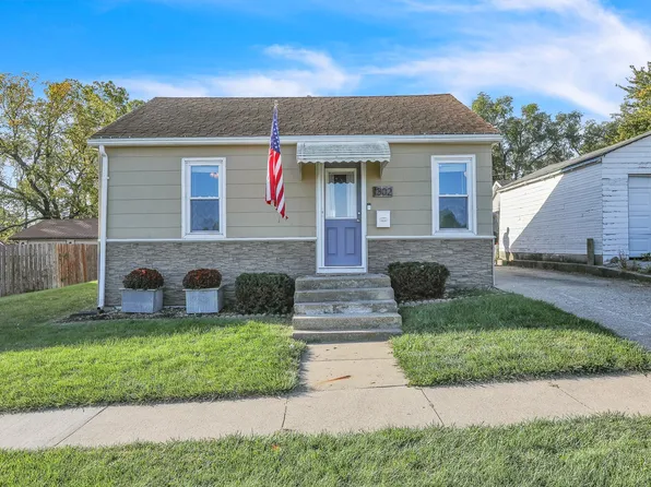 1302 W Robinson St, Knoxville, IA 50138