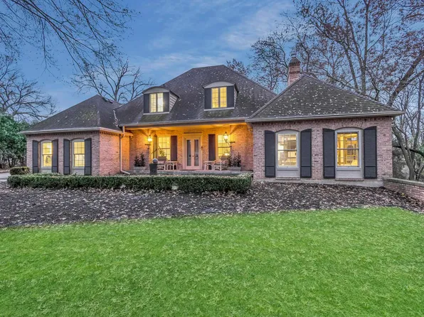 1428 Carrington St, Janesville, WI 53545