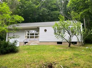 144 Emmans Rd, Flanders, NJ 07836