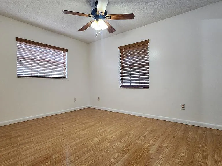 4518 Yorkshire Ave — Photo 31
