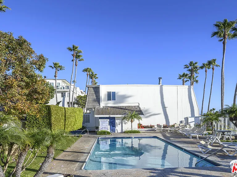 11958 Oceanaire Ln — Photo 17