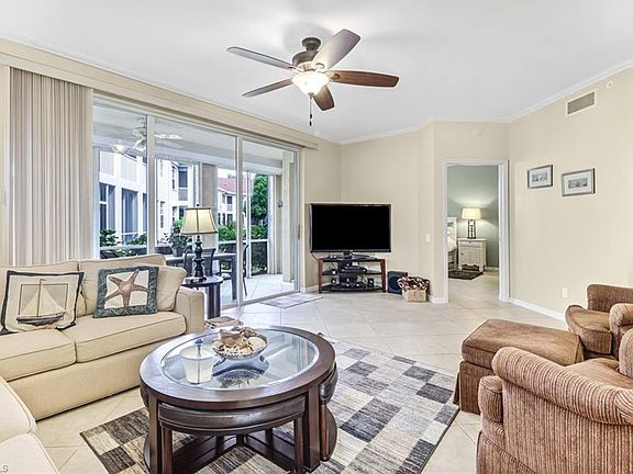 3rd image of 600 L Ambiance CIR #6-101