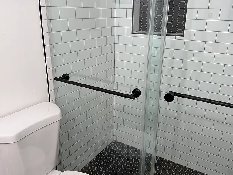 410 N Market St #14 — Photo 10