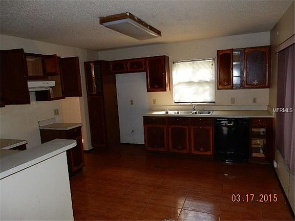 3rd image of 8238 Willowwood St