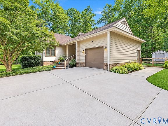3rd image of 13701 Harbourwood Rd