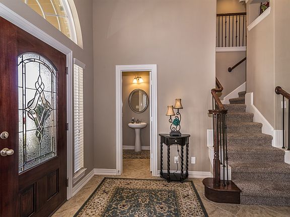 5th image of 335 Woodway Dr
