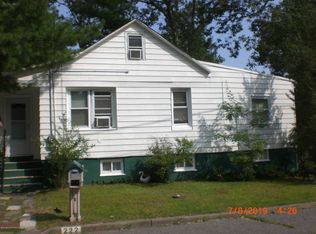 222 Cortland Rd, Eatontown, NJ 07724