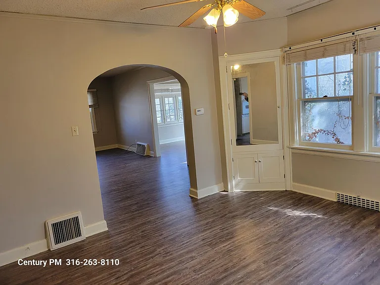 3419 Edgemont St — Photo 8