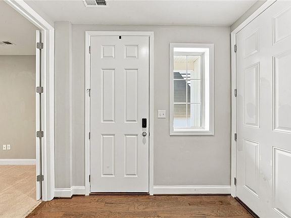 4th image of 1143 Sray Ln