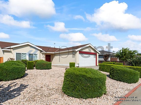 2nd image of 2966 Stanhope Dr