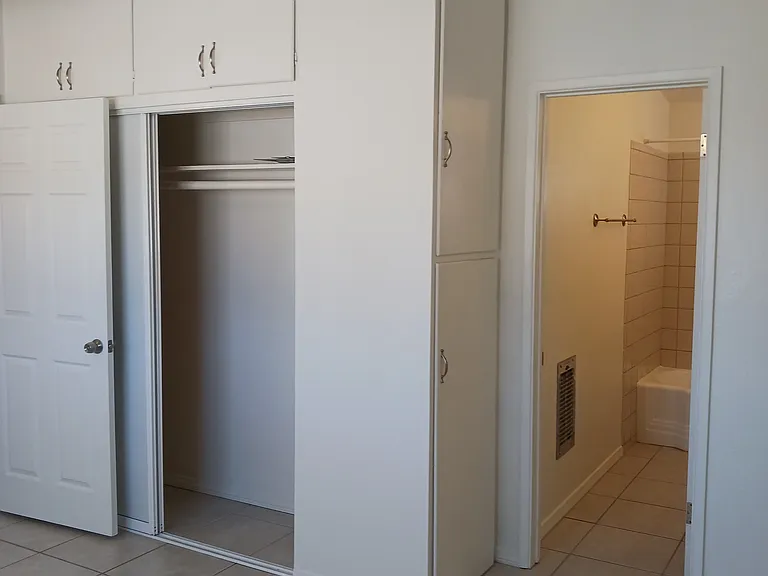 LOTS OF BEDROOM STORAGE