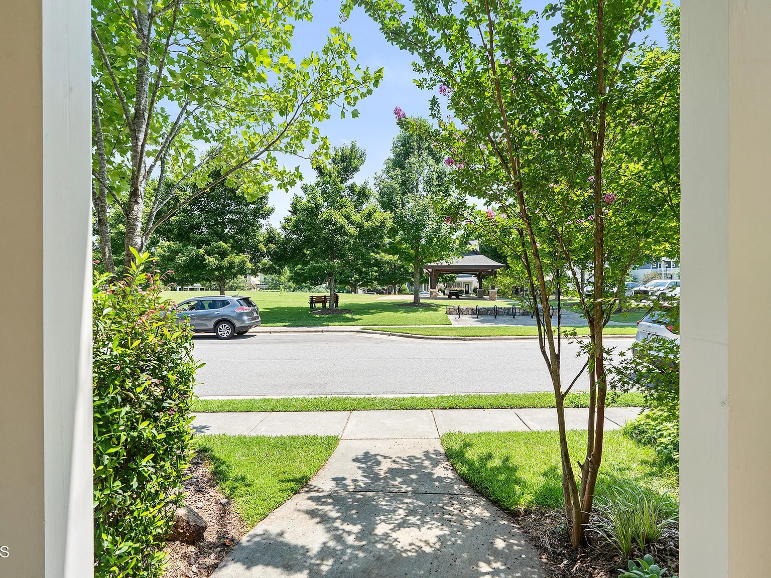3 bed, 2.5 bath, $2,880 — Photo 4