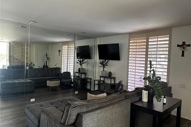 2521 N Whitewater Club Dr #B — Photo 9